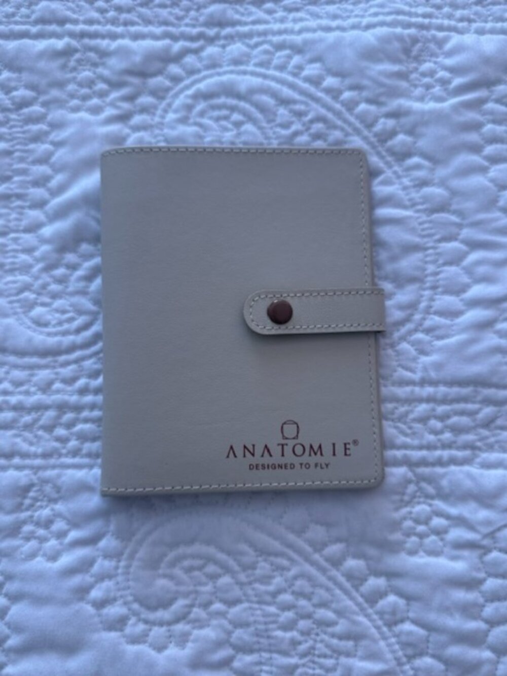 anatomie designed to fly Atlas Passport Holder